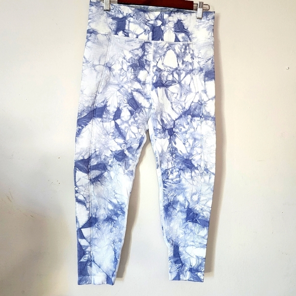 Offline By Aerie Size Large Blue & White Ice Tie Dye Ribbed Seamless Leggings - Picture 1 of 7